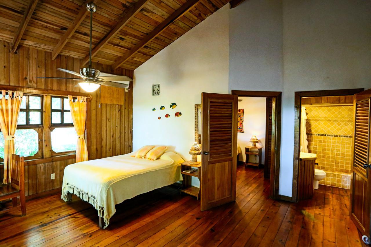 Posada Arco Iris, West End Extérieur photo
